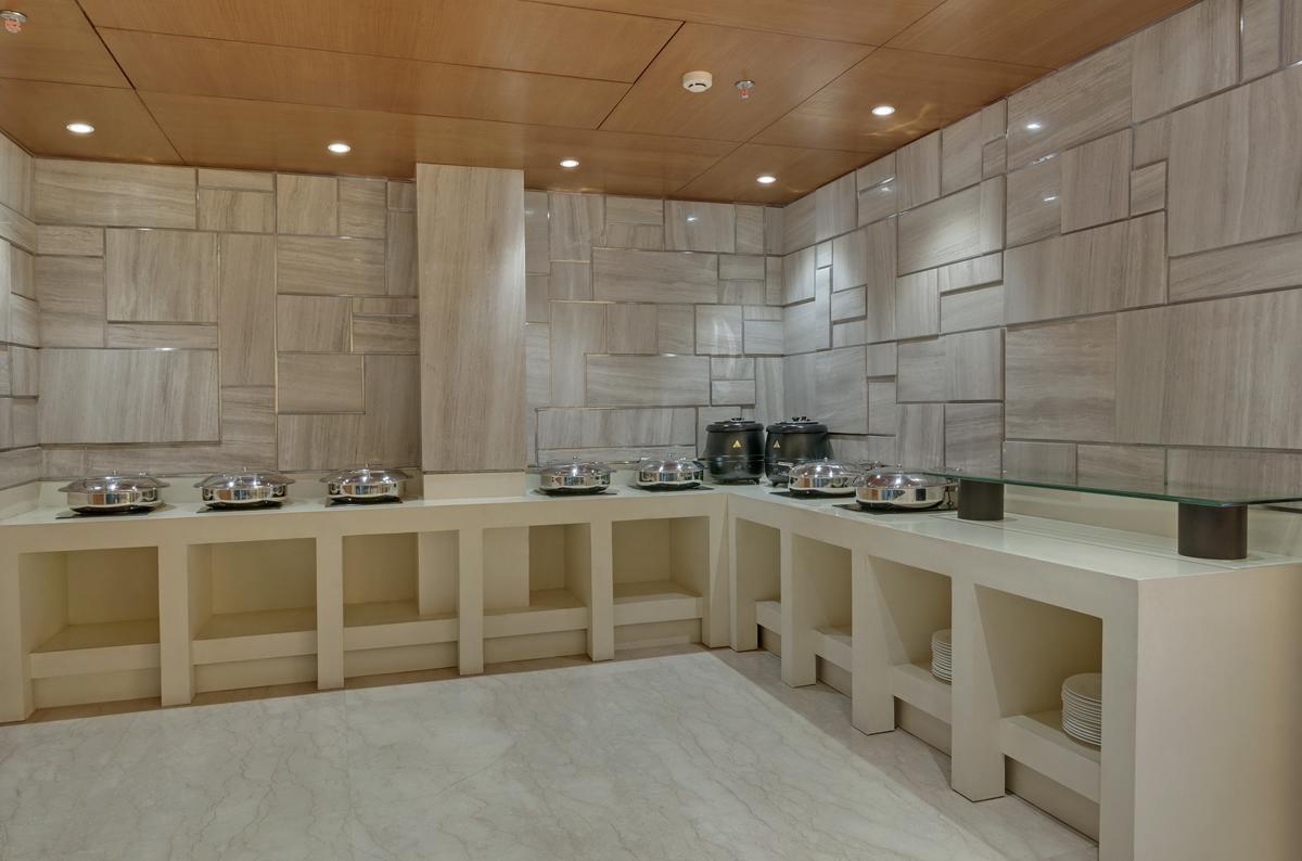 Beacon Hotel Nirman Vihar Нью-Дели Экстерьер фото